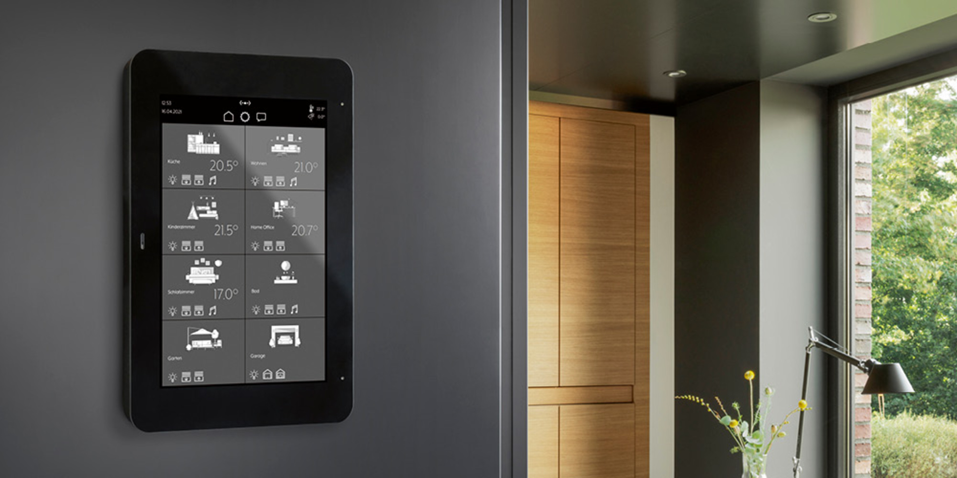 JUNG Smart Panel 8 bei Franz von Czapiewski in Braunschweig