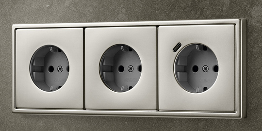 SCHUKO® Steckdosen mit USB bei Franz von Czapiewski in Braunschweig